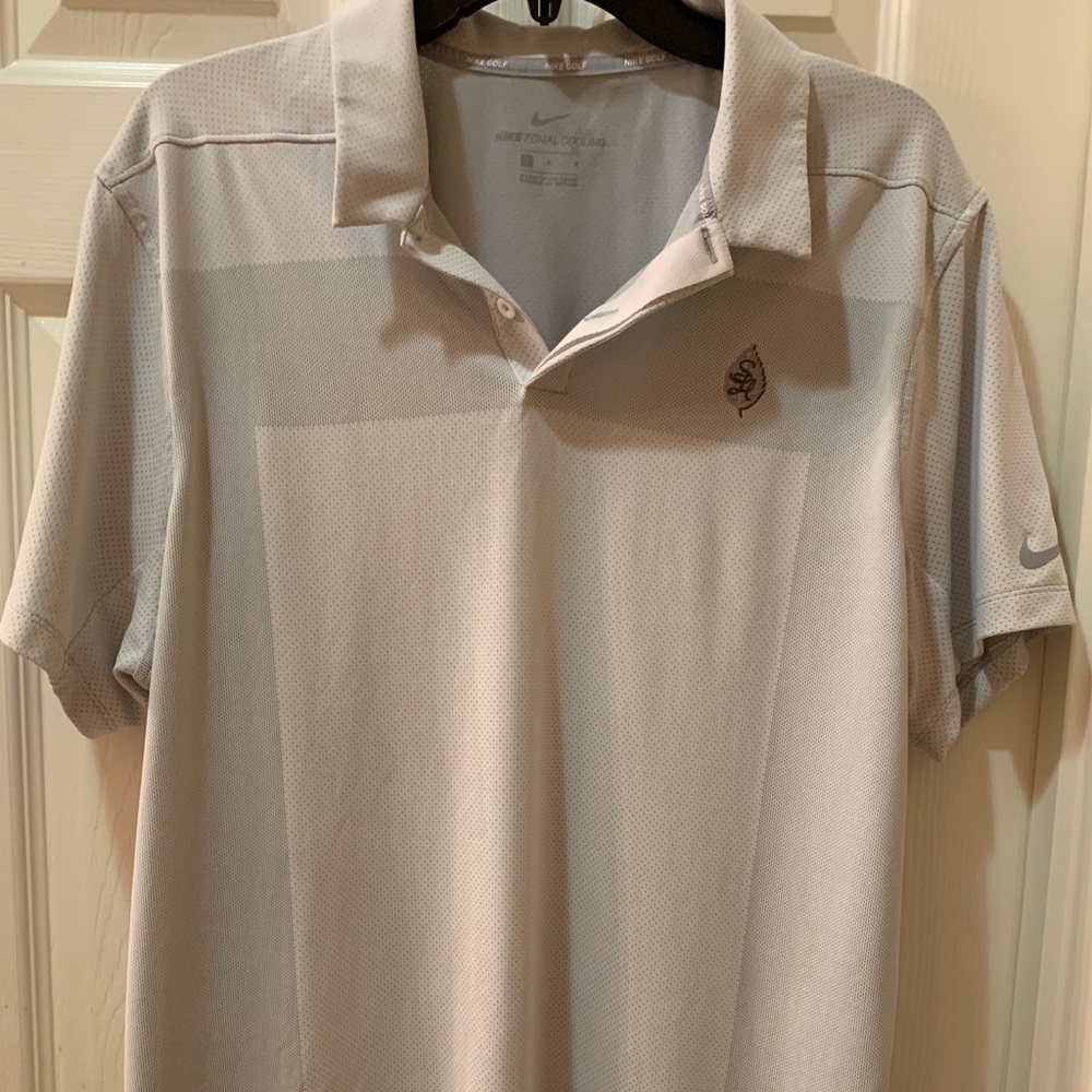 MENS NIKE POLO SHIRT SIZE LARGE. COLOR-GREY.
